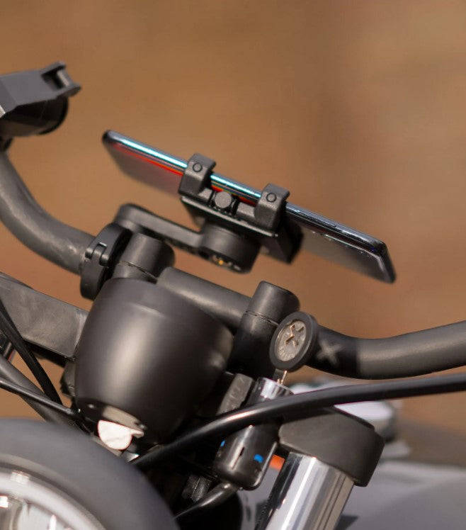 Универсално захващане за телефон MOTO BUNDLE UNIVERSAL CLAMP