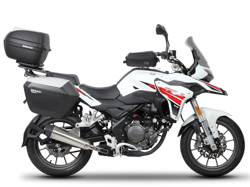 Монтажен комплект за куфари SHAD 3P SYSTEM BENELLI TRK 125/251