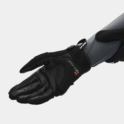 Дамски ръкавици SHIMA SONIC BLACK/WHITE