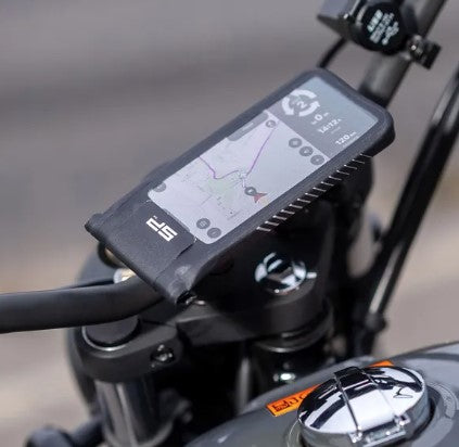 Универсален калъф за телефон със стойка SP CONNECT MOTO BUNDLE LT UNIVERSAL CASE SPC+