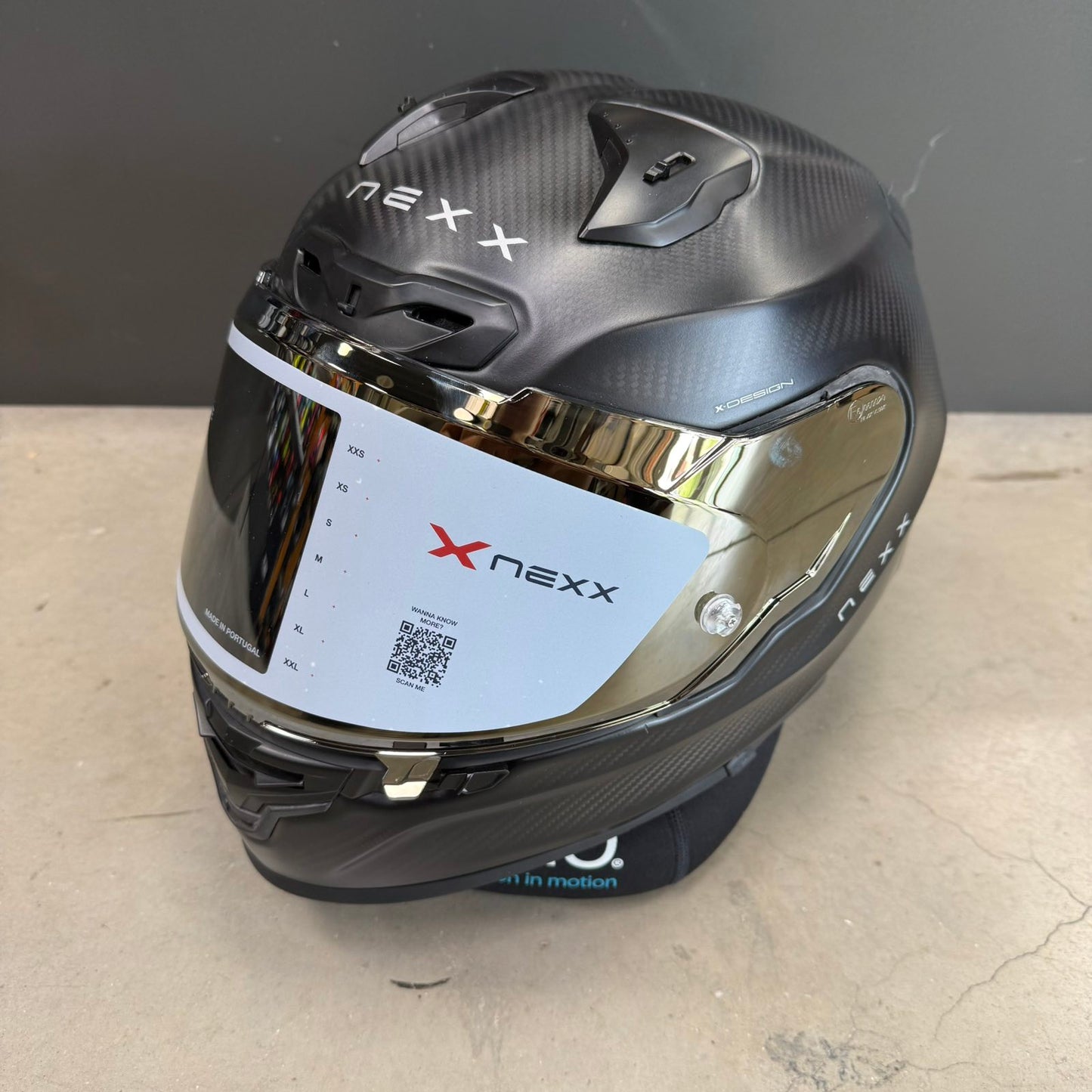 Каска NEXX X.R3R ZERO PRO 2 CARBON GOLD MATT - ВЪРНАТА БРОЙКА